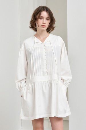 [25SS] WOMAN 루즈핏 핀턱 원피스 [WHITE] / WBE1L15501