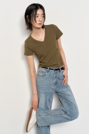 [25SS] WOMAN 슬림 브이넥 반팔티 [KHAKI] / WBE2L01513