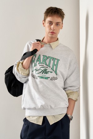 [25SS] UNISEX 어스 루즈핏 맨투맨 [MELANGE GREY] /SBE1U02010