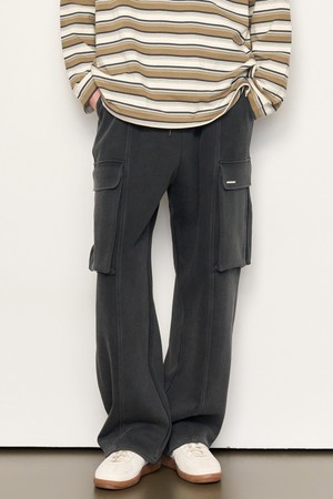 [25SS] MAN 피그먼트 카고 팬츠 [CHARCOAL] / SBE1M11004