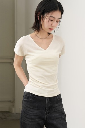 [25SS] WOMAN 아세테이트 브이넥 셔링 반팔티 [IVORY] / WBE2L01532