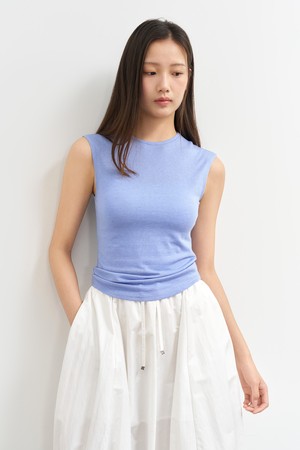 [25SS] WOMAN 아세테이트 크루넥 슬리브리스 [SKY BLUE] / WBE2L01533
