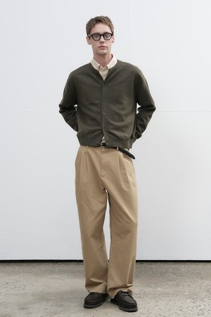 [25FW] MAN 와이드 투턱 치노 팬츠 [3COL] / SBE3M11005