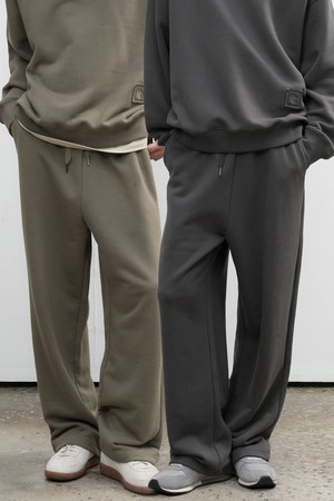 [25FW] UNISEX 코튼 로고 와이드 밴딩 팬츠 [2COL] / SBE3U52003