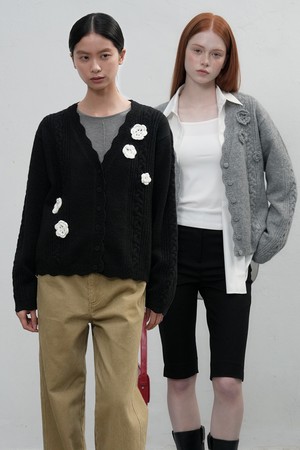 [25FW] WOMAN 플라워 스캘럽 가디건 [3COL] / WBE3L04510