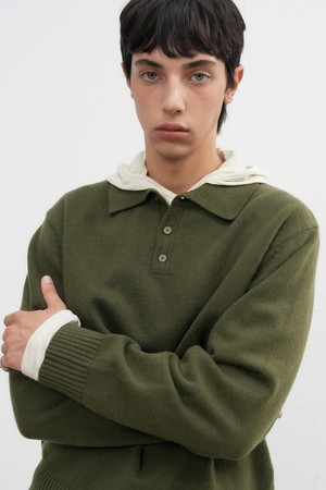 [25FW] MAN 클래식 카라 니트 풀오버 [2COL] / SBE3M05008