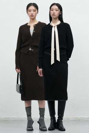 [25FW] WOMAN 메탈 믹스 부클 가디건 세트 [2COL] / WBE4L53540SET