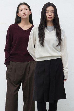[25FW] WOMAN 홀가먼트 울 브이넥 니트 풀오버 [4COL] / WBE4L05546