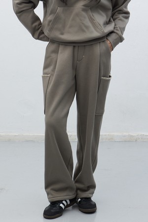 [25FW] UNISEX 스티치 카고 스웻팬츠 [3COL] / SBE4U52013