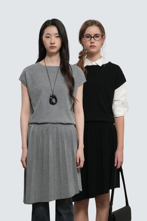 [26SS] WOMAN 언발란스 플리츠 니트 드레스 [2COL] / GF1LOP502