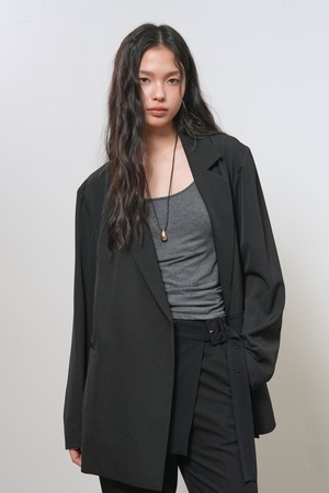 [26SS] WOMAN 오버핏 벨티드 자켓 [2COL] / GF1LJK515