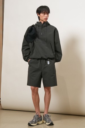 [26SS] MAN 시어서커 체크 하프 밴딩 팬츠 [2COL] / GF1UHP009