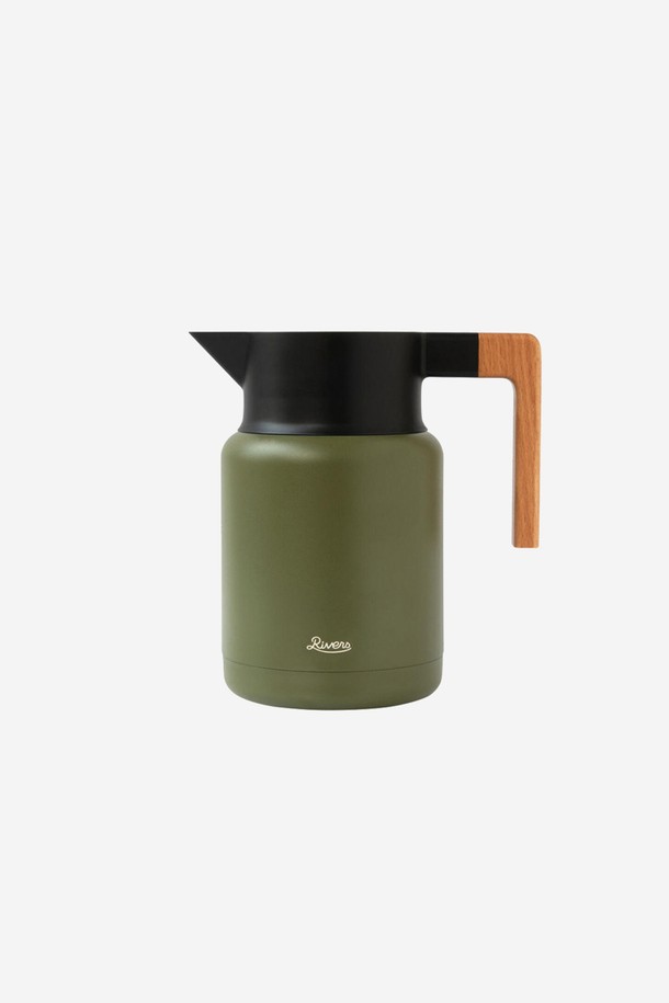 리버스 써모 저그 키트 1200ml - 올리브는 캠핑, 아웃도어 활동 및 일상생활에서 활용하기 좋은 보온/보냉 물병입니다. 1200ml의 넉넉한 용량으로 제작되었으며, 진공 단열 기술을 사용하여 최대 10시간 동안 56도, 11도 이하로 보온/보냉이 가능합니다. 스테인리스스틸, 폴리프로필렌, 원목 소재를 사용하여 견고하며, 원목 손잡이와 미니멀한 올리브 색상으로 세련된 디자인을 자랑합니다. 넓은 입구와 원푸시 버튼, 실리콘 씰링으로 편리한 사용을 돕고 있으며, 방수 기능으로 야외 활동 시에도 안심하고 사용할 수 있습니다.
