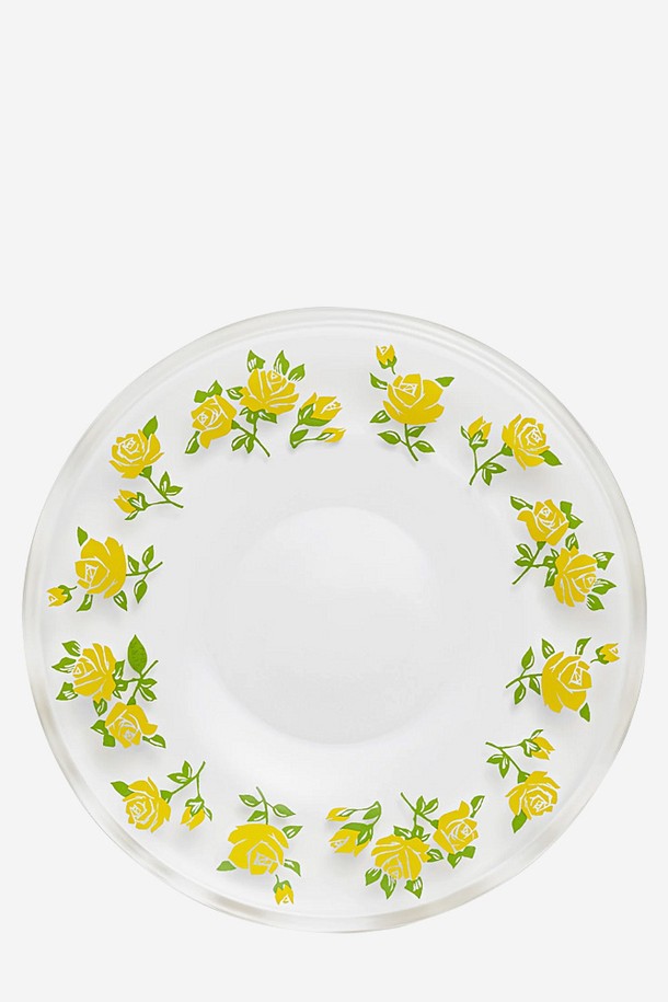 아데리아 (Aderia) 플레이트 120 - 로즈는 빈티지 스타일의 소다글라스 소재 플레이트입니다. 로즈, 화이트, 스카이블루, 옐로우, 오렌지 등 다채로운 색상으로 출시되었으며, 플라워와 스트라이프 패턴이 돋보입니다. 연필 색상의 작은 꽃, 풍선 프림로즈, 노바나 코스모스, 장미와 튤립 패턴이 디자인되어 소장 가치를 높입니다. 일상, 장식, 코스터, 소품 트레이 등 다용도로 활용 가능하며, 위생적이고 안전한 소재로 제작되었습니다. 사이즈는 120 x 18mm이며, 모던한 기능성을 갖춘 빈티지 스타일의 플레이트입니다.
