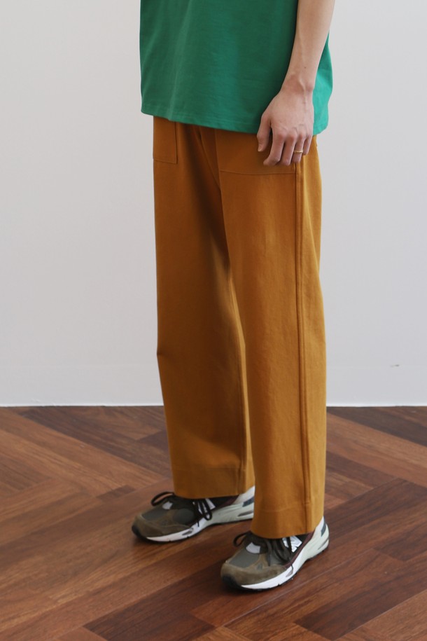 MARJI HOUSE - 롱/미디팬츠 - TWILL FATIGUE PANTS MUSTARD