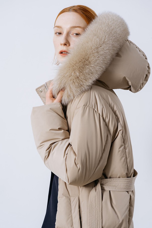 cordinary - 점퍼 - [22FW] Long goose-down puffer with fox fur hood - beige