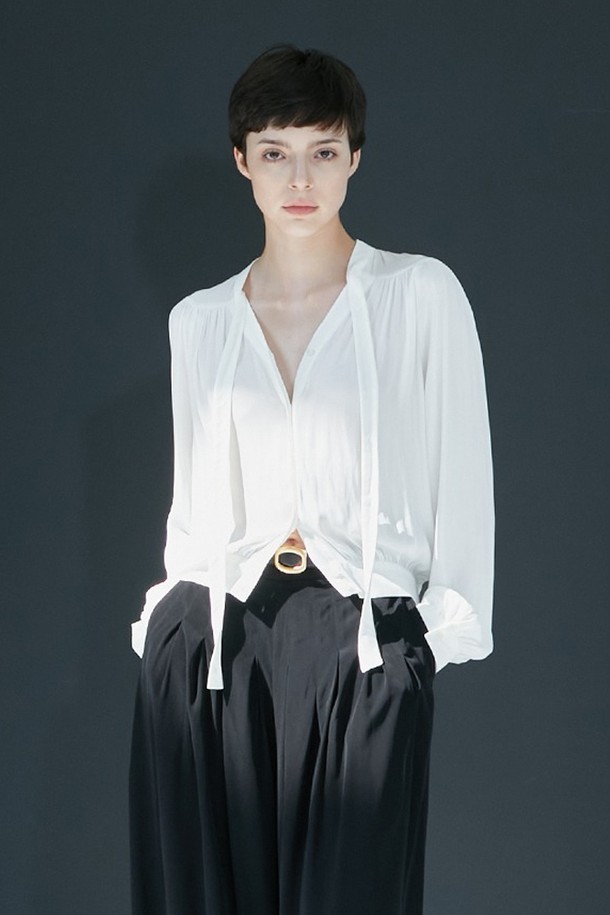 cordinary - 셔츠 / 블라우스 - Blouson satin tie blouse - white