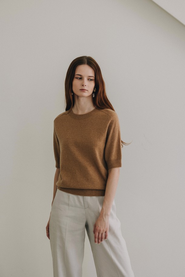 LEHEE - 스웨터 - [21FW] italy cashmere 100% - crew.neck knit(camel)