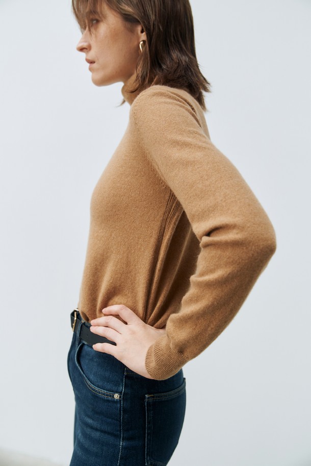 LEHEE - 터틀넥 - italy cashmere 100% - basic handmade pullover (camel)