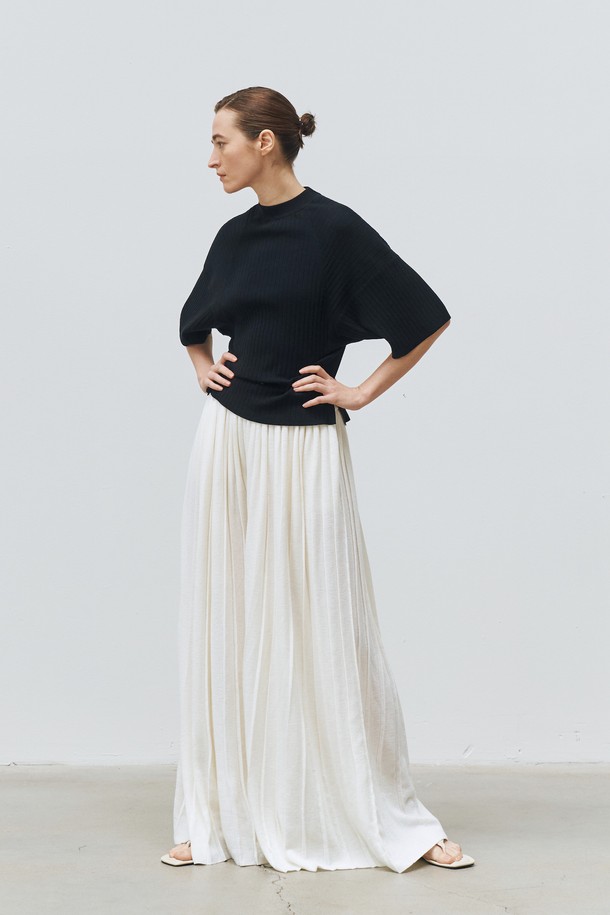 LEHEE - 팬츠 - plaets long knit pants (ivory)