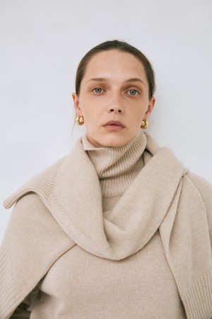 NEW 시그니쳐 turtle neck - italy cashmere 100% (beige)