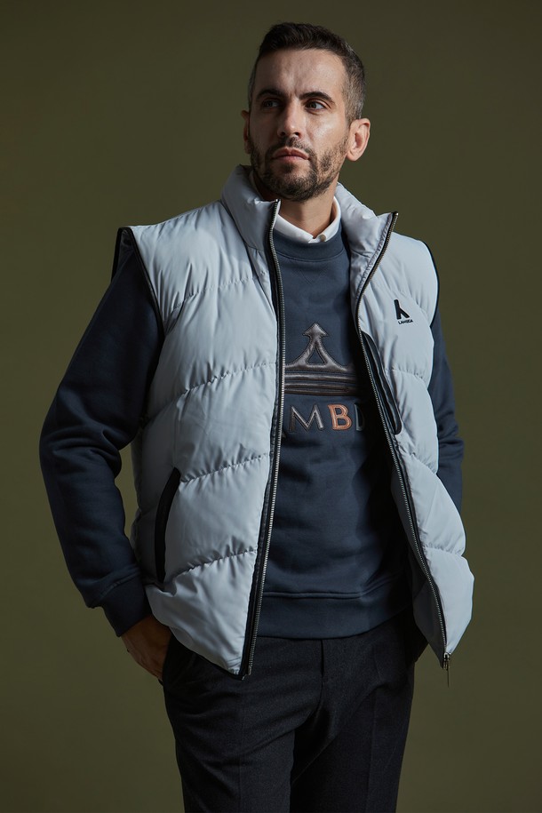 상품 슬라이드 이미지 1