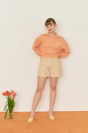 [22SS] PAINTING FLOWER BERMUDA PANTS (LIGHT ORANGE)