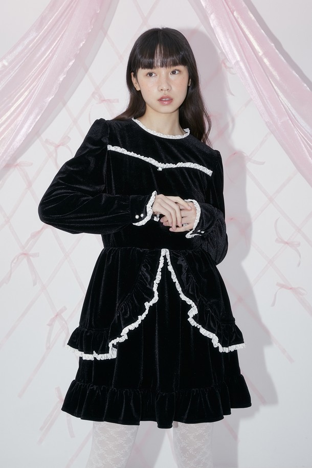 MARGARIN FINGERS - 긴소매 원피스 - [23WINTER] FRILL VELVET ONE-PIECE (BLACK)