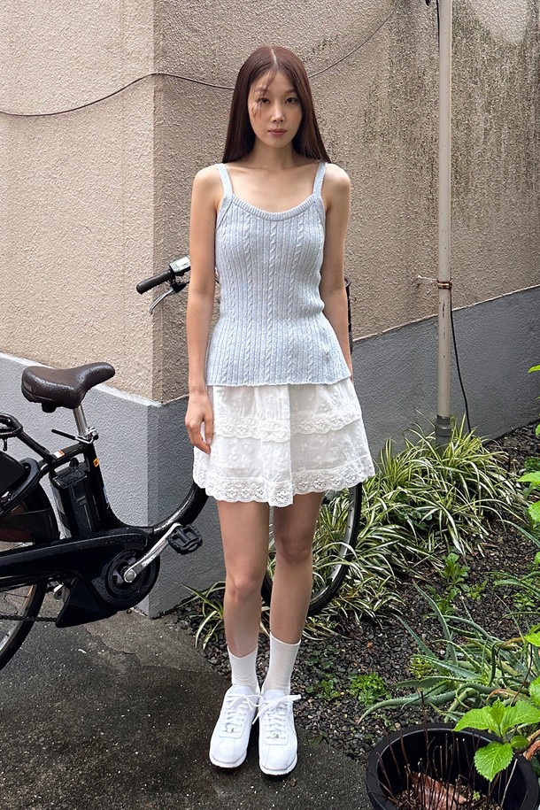 MARGARIN FINGERS - 민소매티셔츠 - [24MID CAPSULE] TWIST SLEEVELESS KNIT (LIGHT BLUE)