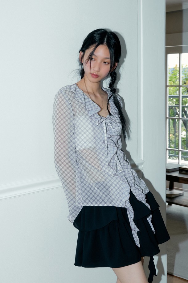 MARGARIN FINGERS - 블라우스 - [24FW] CHECK RUFFLE BLOUSE (GREY)