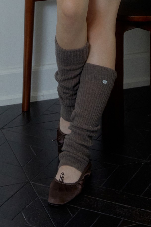 MARGARIN FINGERS - 양말 - [24FW] COZY LOOSE LEG WARMER (BROWN)