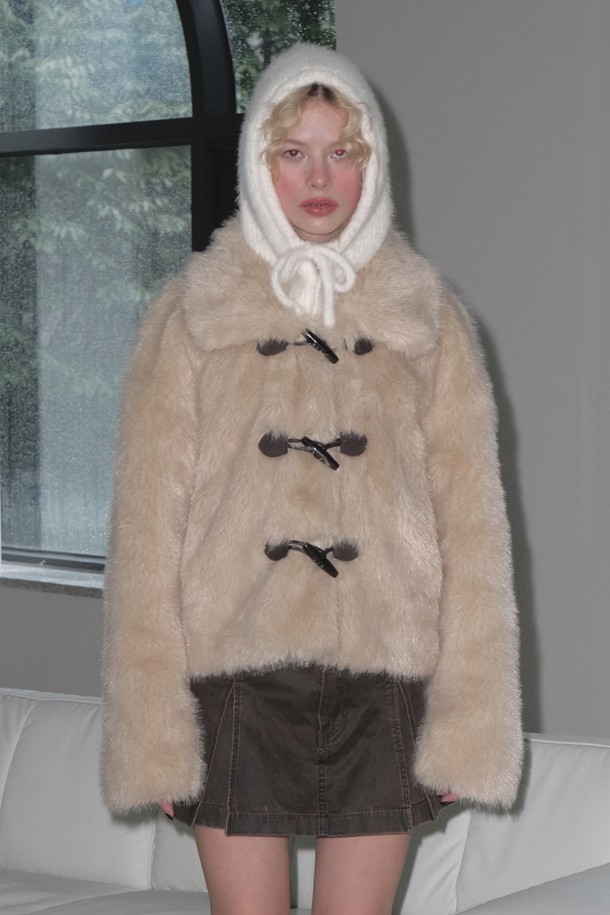 MARGARIN FINGERS - 자켓 - [24WINTER] TOGGLE FUR JACKET (BEIGE)