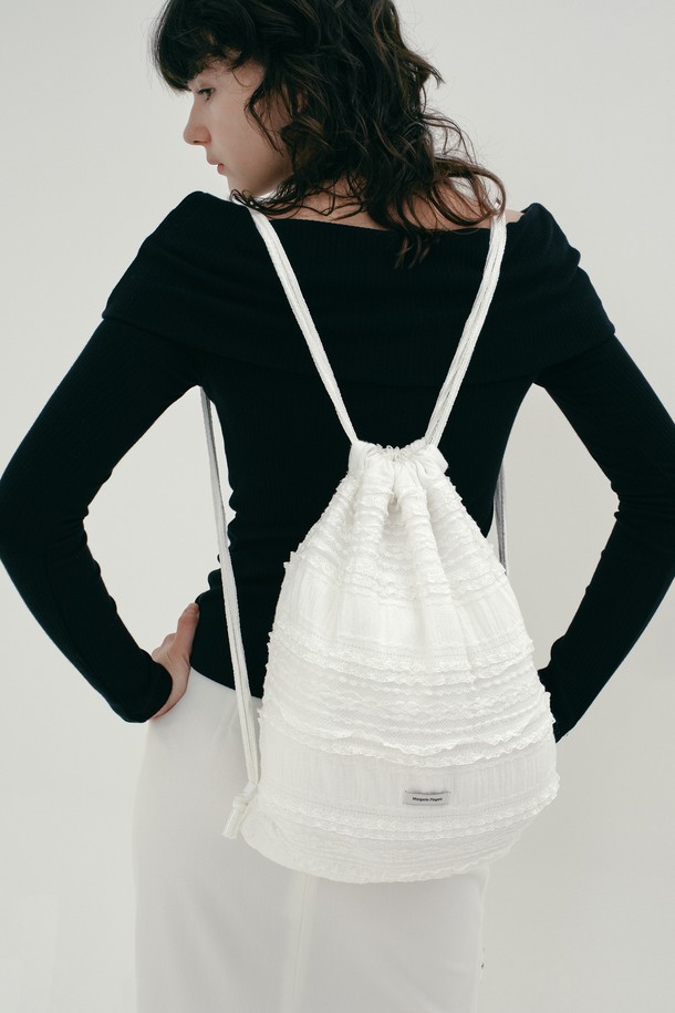 MARGARIN FINGERS - 백팩 - [25SP] LACE FRILL STRING BAG (WHITE)