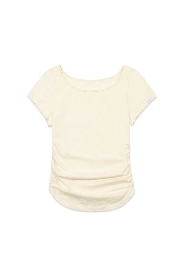 [25SUMMER] BOAT SHIRRING T-SHIRT (CREAM)는 부드러운 면 소재로 제작되어 가볍고 편안한 착용감을 선사하는 여성 티셔츠입니다. 슬림 핏에 허리 셔링 디테일이 더해져 여성스러운 실루엣을 강조하며, 소매 포인트 디테일과 보트넥 디자인으로 세련된 포인트를 더했습니다. 얇은 두께감과 신축성 있는 소재로 여름철 레이어드 스타일링에 적합하며, 크림 컬러의 무지 디자인으로 다양한 룩에 활용할 수 있습니다.
