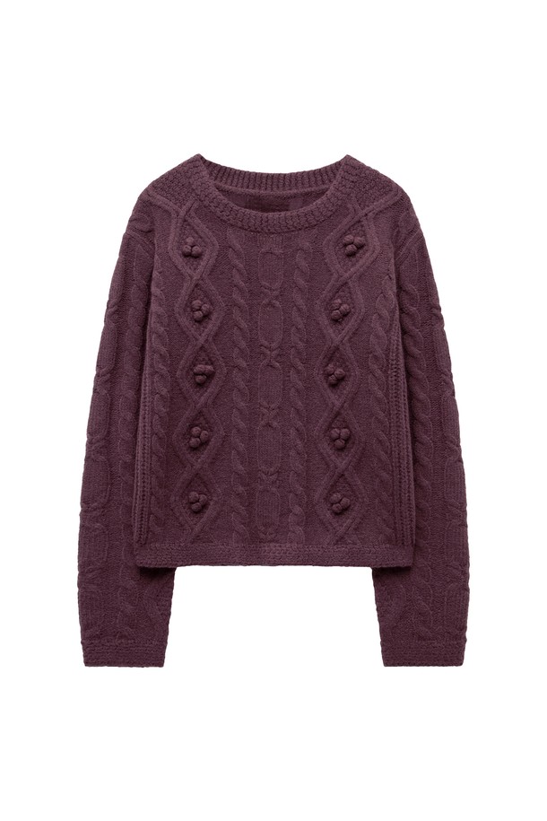 [25WINTER] 아가일 폼폼 니트 (퍼플)는 겨울 시즌, 캐주얼 및 클래식 스타일을 아우르는 여성 의류입니다. 부드러운 울 소재로 제작되어 포근한 착용감을 선사하며, 레귤러 핏과 라운드넥 디자인으로 편안하게 착용할 수 있습니다. 아가일 패턴과 폼폼 디테일이 더해져 포인트를 더했으며, 긴 소매와 레귤러 기장으로 다양한 룩에 활용하기 좋습니다. 두꺼운 두께감으로 추운 날씨에도 따뜻하게 입을 수 있는 매력적인 니트입니다.
