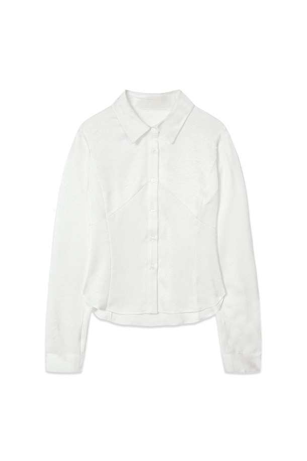 [25WINTER] 자카드 패널 블라우스 (화이트)는 클래식한 무드를 자아내는 여성 블라우스입니다. 부드러운 촉감의 자카드 소재로 제작되었으며, 얇은 두께감으로 겨울철에도 부담 없이 착용할 수 있습니다. 레귤러 핏에 긴 소매 기장으로, 오피스룩, 출근룩, 모임룩 등 다양한 TPO에 활용 가능합니다. 카라 네크라인과 패널 디테일이 돋보이는 디자인으로, 미니멀한 스타일을 선호하는 분들께 추천합니다.
