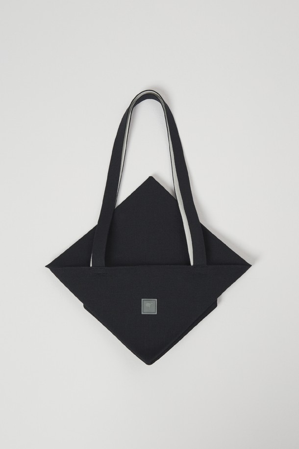 softromaine - 토트백 - Square Origami Knit Tote