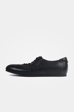 Yorys, Black
