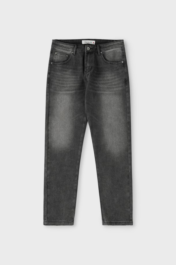 빈티지 워싱 데님 팬츠 M-QJEAN06는 남성용 데님 팬츠입니다. 그레이 컬러에 빈티지하고 캐주얼한 스타일을 더했으며, 여름, 간절기, 겨울까지 폭넓게 활용할 수 있습니다. 면, 폴리에스테르, 비스코스, 스판 혼방 소재로 제작되어 부드러운 촉감과 편안한 착용감을 제공합니다. 레귤러 슬림핏으로 제작되었으며, 5포켓 디자인에 밑단 디스트레스드 처리로 포인트를 더했습니다. 스트레치성이 뛰어나 활동성이 좋고, 캐주얼, 미니멀 스타일을 즐겨 입는 분들께 추천합니다.
