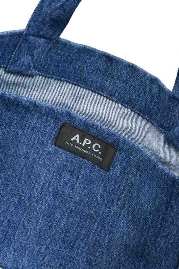 A.P.C. - 여성 가방 - 아페쎄 여성 APC 로고 토트백 블루 COGEKM61442-IAL