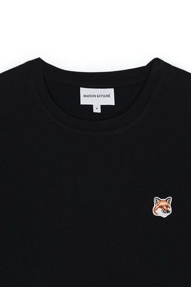 MAISON KITSUNE - 긴팔티셔츠 - 메종키츠네 여성 폭스 헤드 패치 반팔티셔츠 블랙 LW00105KJ0008-P199