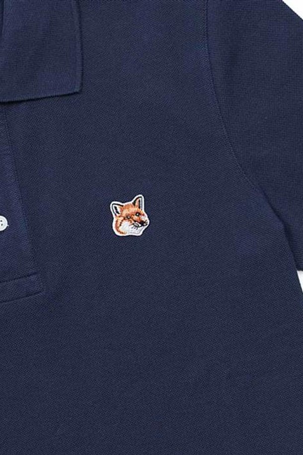 MAISON KITSUNE - 반팔티셔츠 - 메종키츠네 남여공용 폭스헤드 패치 폴로 반팔 티셔츠 블루 LM00208KJ7002-P476