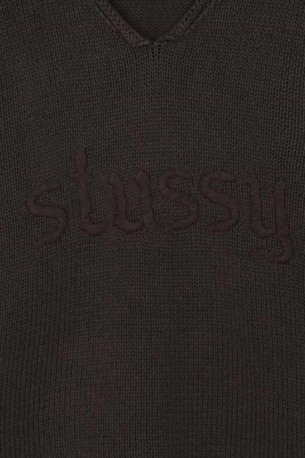 STUSSY - 스웨터 - 스투시 롤 브이넥 로고 스웨터 브라운 117246-1001