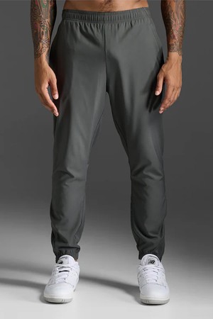 (남성)에어로 우븐 조거 팬츠 차콜_MR7210BJUP-BRF