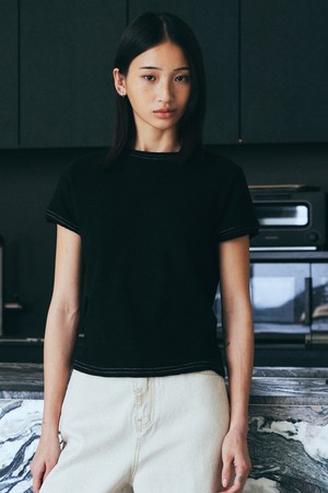 Low Stitch Short Sleeve T-Shirt (Black)