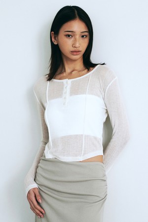 See-through Button Slim T-Shirt (Ivory)