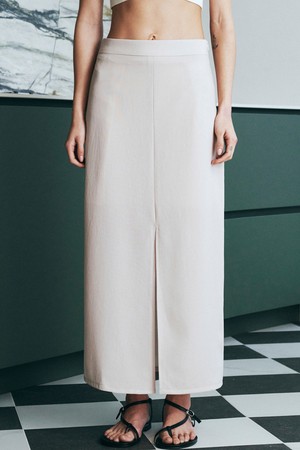 Minimal Slit Long Skirt (Beige)