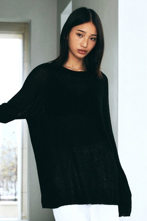 Light Raglan Sleeve Knit (Black)