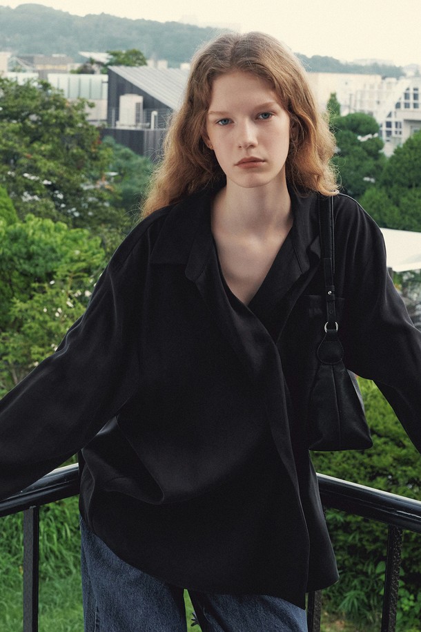 Neev - 블라우스 - Flow Over Wrap Blouse (Black)