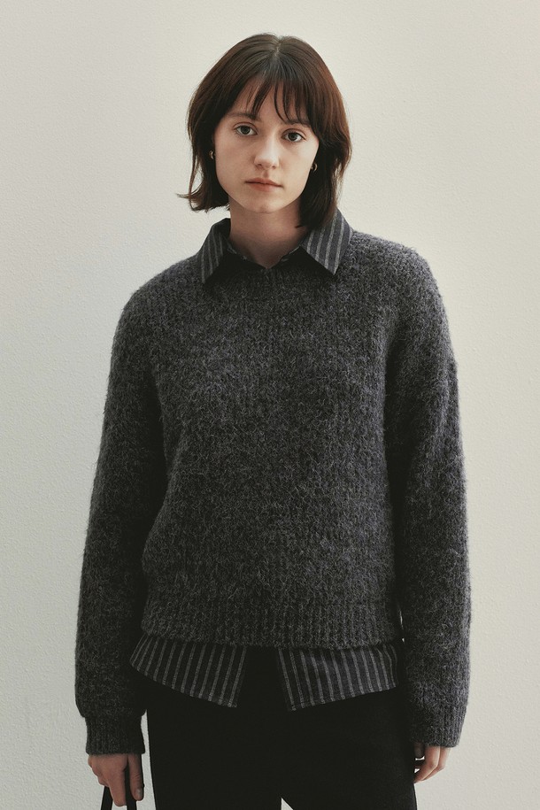 Neev - 니트 / 가디건 - Regular Soft Wool Pullover (Charcoal)